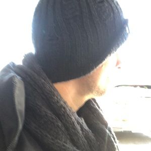 Meet your Posher, Carlo